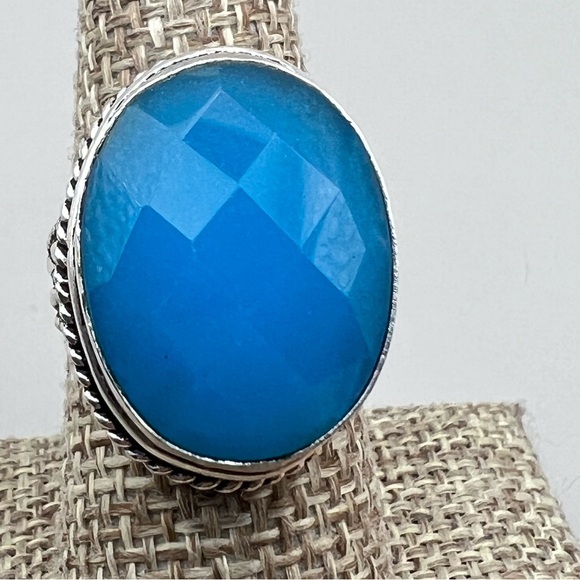 New Blue Chalcedony Agate Stone Oval Faceted Silver Overlay Ring Size 7.75 - 8 - Picture 2 of 10